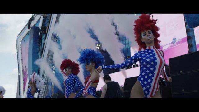 Presenting 400 Fest feat. The Chainsmokers, Major Lazer and more! смотреть онлайн