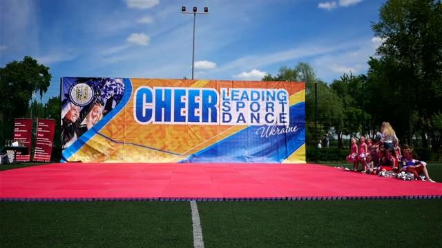 Прямая трансляция пользователя CHEER LIKA смотреть онлайн