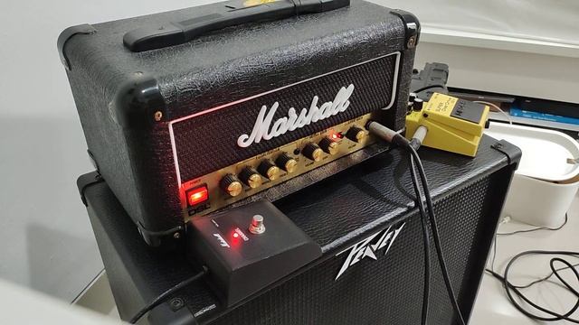 Marshall DSL1 Head Quick Demo with Boss SD1 смотреть онлайн