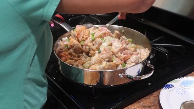 Bunjal Jerk Chicken || Cooking with Aunty Jean- Episode 184 смотреть онлайн