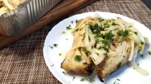 Минтай на луковой подушке. Очень простой и вкусный рецепт, попробуйте не пожалеете.
