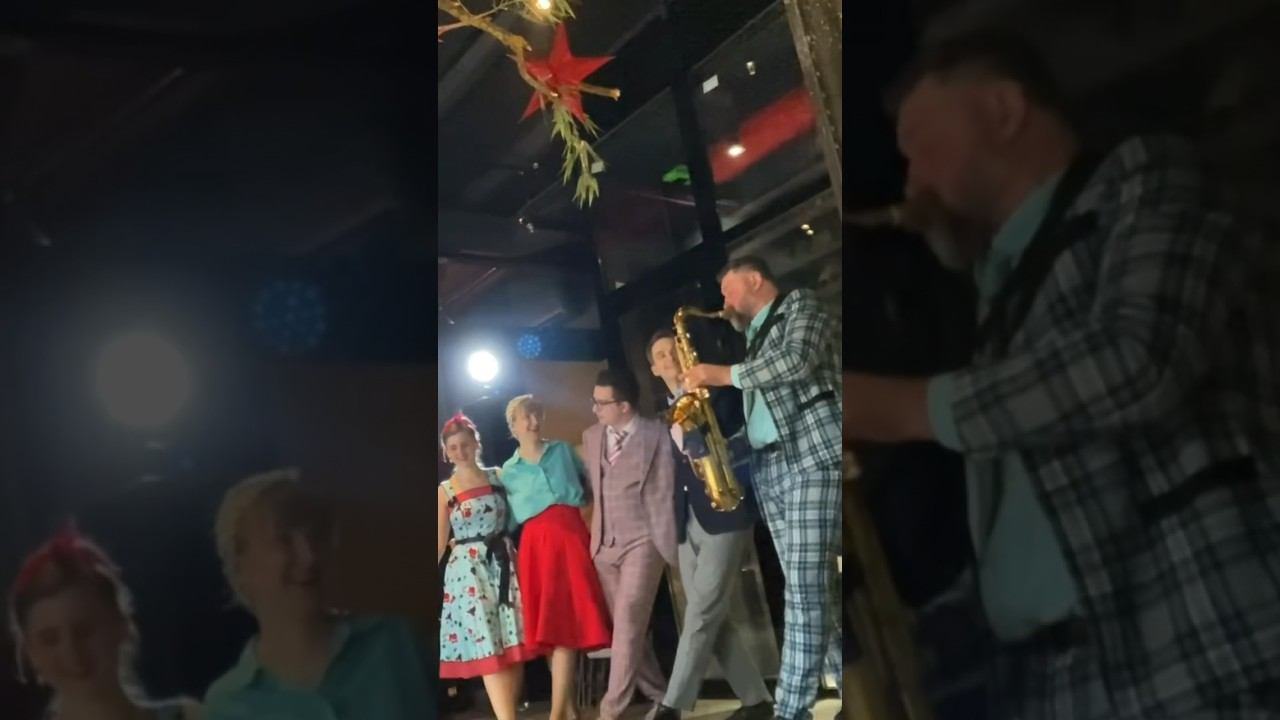 “Strangers in the night”. смотреть онлайн