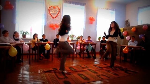 dans modern (50 cent ft. lupe fiasco -- Through the window - Hits) смотреть онлайн