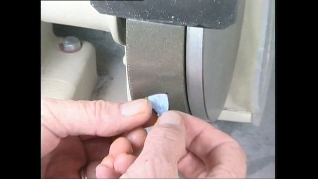 How to make opal triplets by renowned opal cutter and author Greg Pardy смотреть онлайн