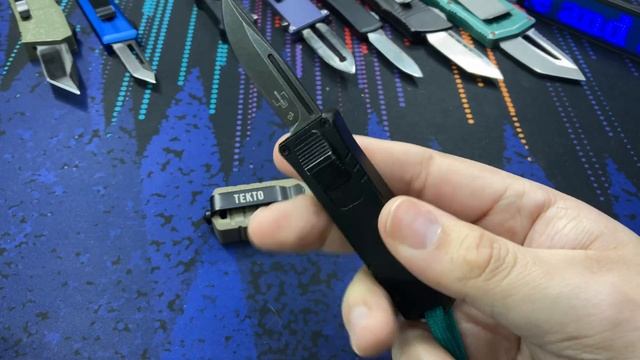The A2 Badger, a robust little OTF from a brand I never heard of - Tekto - смотреть онлайн