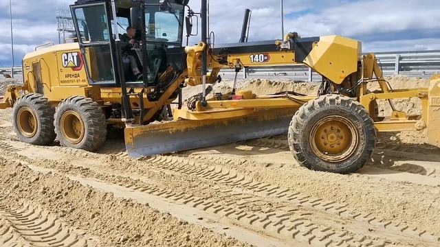 Автогрейдер CAT 140GC AWD смотреть онлайн