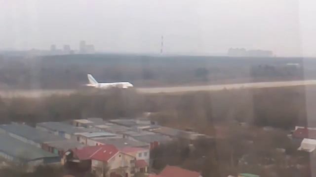 Антонов поднял в воздух ещё один самолет смотреть онлайн