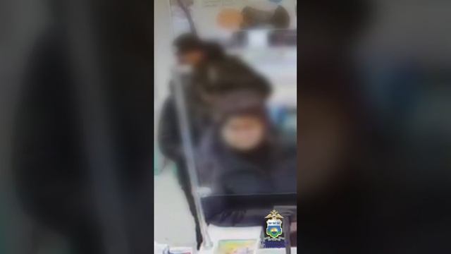 #shorts Тюменские полицейские задержали подозреваемого в краже из аптеки смотреть онлайн