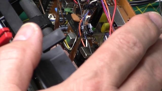 Sony ICF-2001D receiver repair part 3: Capacitors plus the main fault found смотреть онлайн