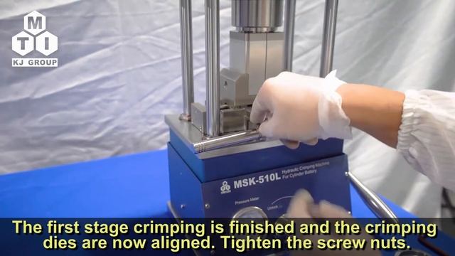 Installation Video of Hydraulic Sealing Machines for Cylindrical Cells from 4680 to 50100 - MSK-510 смотреть онлайн