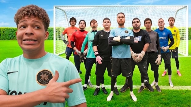 С КАЖДЫМ ГОЛОМ ВРАТАРЕЙ СТАНОВИТСЯ БОЛЬШЕ! смотреть онлайн