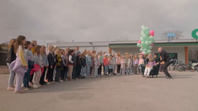 TV-reklam v.21 Mors dag смотреть онлайн