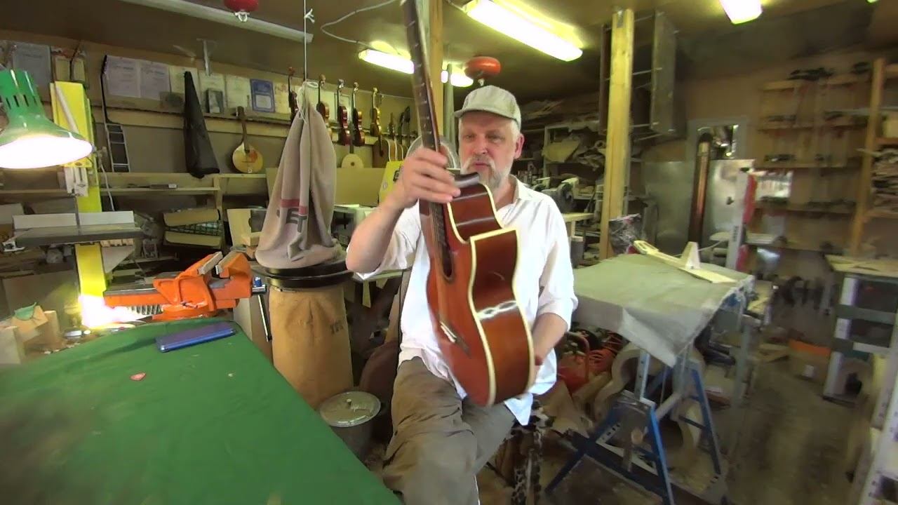 Обзор новой гитары "Шуляковский-Высоцкий" оригинального исполнения на заказ мастера Антона Хорина. смотреть онлайн