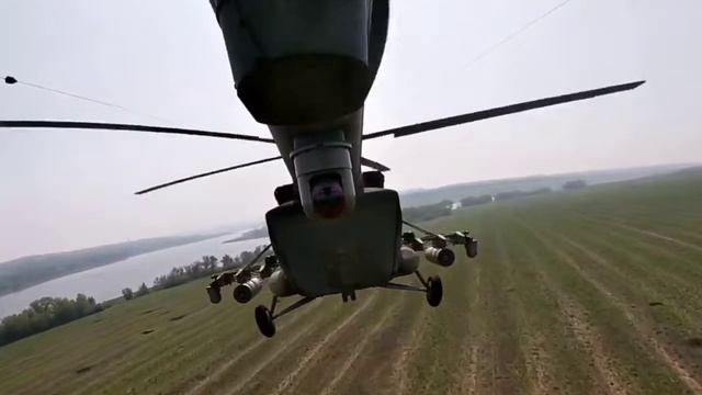 Ми-8 с Л-370 Витебск смотреть онлайн