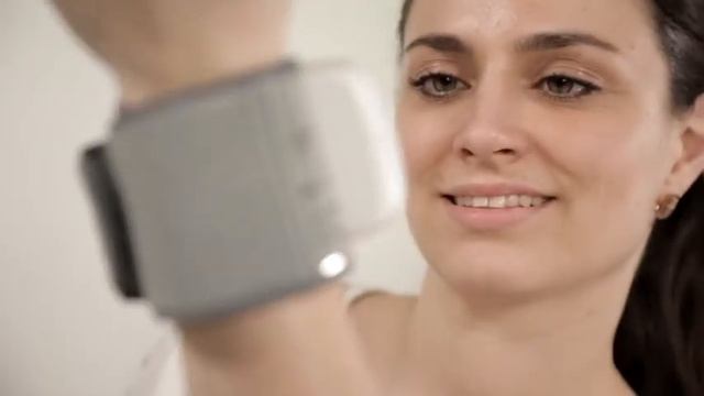 Blutdruckmessgerät visomat handy express | Erkennt Vorhofflimmern смотреть онлайн