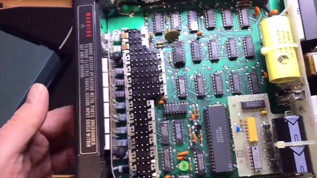 #114 Fluke 1900A Frequency Counter Teardown and Restore смотреть онлайн
