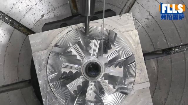 5-осевой обрабатывающий центр с ЧПУ FLLS-F1 смотреть онлайн