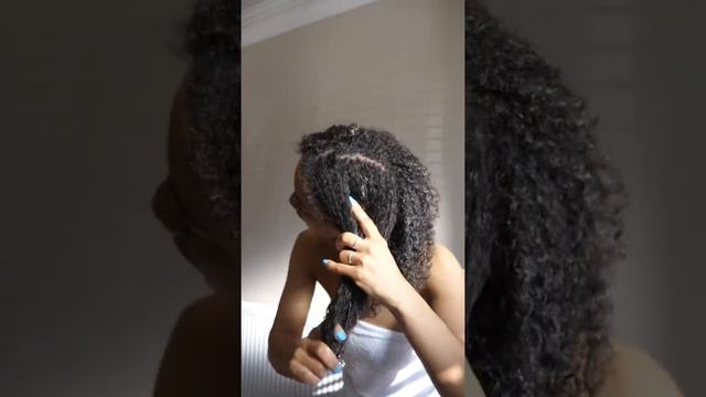 Full ASMR applying leave-in conditioner Jim + Henry смотреть онлайн