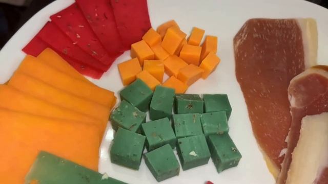 Пробуем белорусские сыры, качество очень хорошее. смотреть онлайн