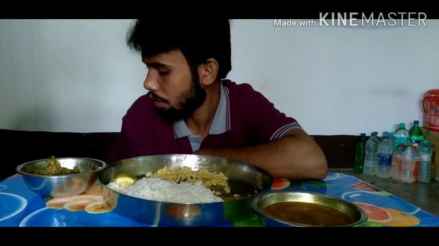 eating rice, dal& Puisak!vat dal r Puisak ber torkari! смотреть онлайн