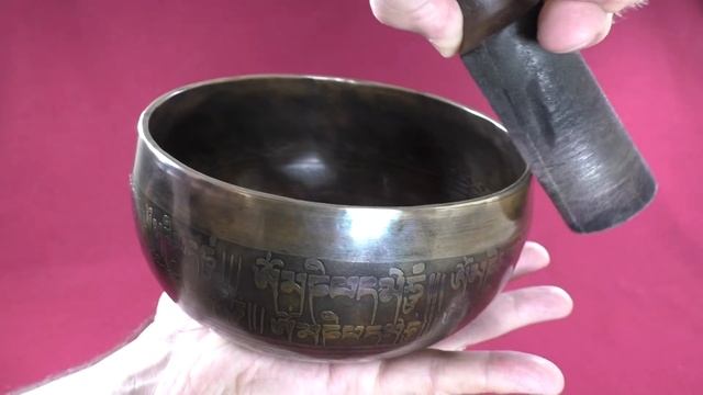 Поющая чаша Премиум Блэк 16,4 см, Соль# 830 Гц смотреть онлайн