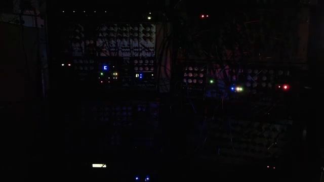 Analog Modular Synthesizer 20221015 LIVE Ring Modulator Ensemble смотреть онлайн