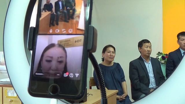 Быһа биэрииттэн устуу Василий Зырянов төрөөбүтэ 85 сааһыгар аналлаах декада аһыллыыта смотреть онлайн