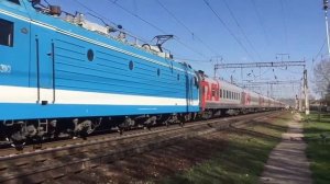 Электровоз ЭП1М-613 с пассажирским поездом