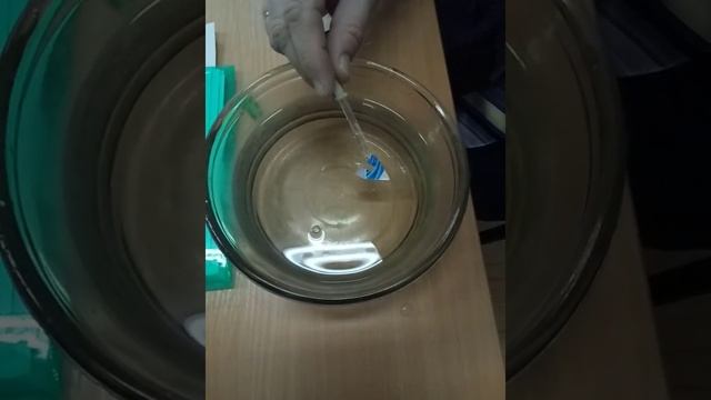 Опыт на уроке Физики смотреть онлайн