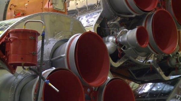 Сборка "пакета" РН «Союз-2.1а».