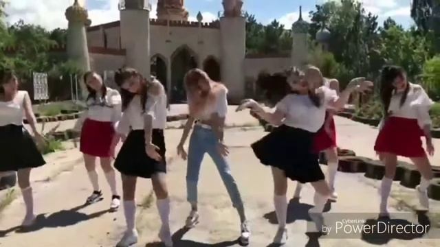 without a hat just laid out♡ смотреть онлайн