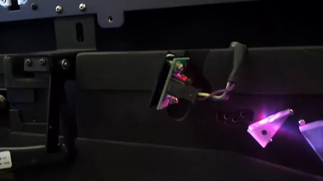 Проточный цитометр изнутри. Inside the flow cytometer. смотреть онлайн