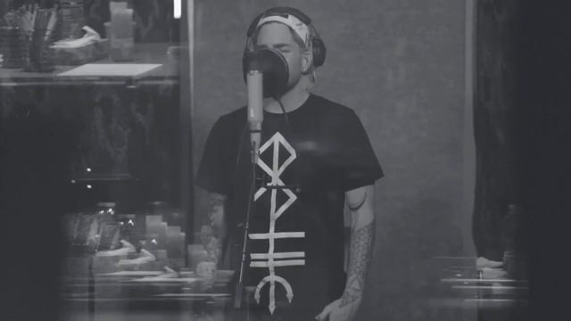 ADAM LAMBERT | VELVET MEGAMIX смотреть онлайн