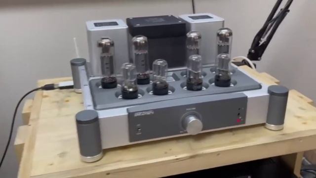 BRZHIFI Audio A40 Tube Amplifier смотреть онлайн