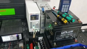 AGM   АКБ.  Вскрытие, долив воды, восстановление. Вы ещё кипятите, -  тогда мы идём к вам...))