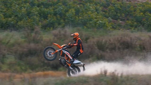 KTM 690 SMC R & KTM 690 ENDURO R | RIDING MODES | KTM смотреть онлайн