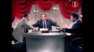 Жириновский облил Немцова водой!