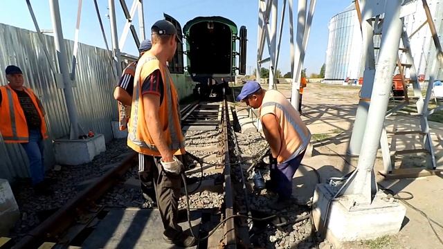 Подбивка бесфундаментных Железнодорожных весов Часть 1 смотреть онлайн