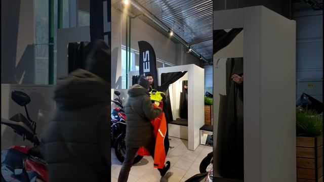 Правильная экипировка позволяет чувствовать себя уверенно даже в сложных условиях. смотреть онлайн