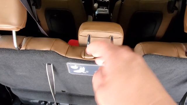 2021 chrysler Pacifica hybrid holes in the seats after less than 1000 miles. $50k quality! смотреть онлайн