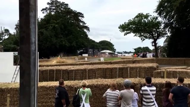 Emmerdale star Kelvin Fletcher crashes at Goodwood FoS Festival of Speed 2016 смотреть онлайн