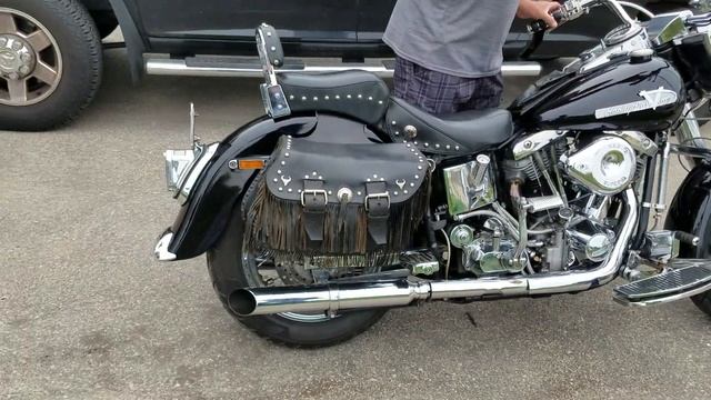 1979 Harley-Davidson shovelhead FLH Mark Hanover and Liz George's place in Misquamicut Rhode Island смотреть онлайн
