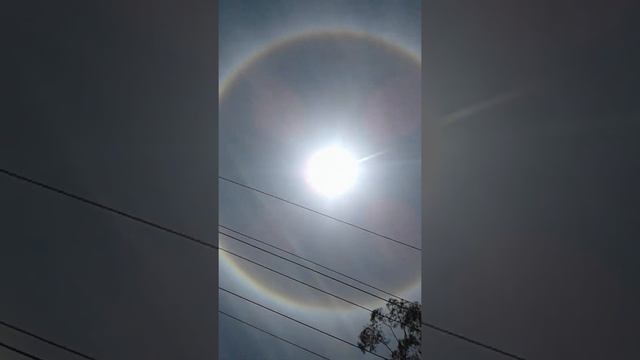 Round Rainbow appear around sun смотреть онлайн