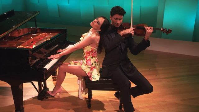 Lola Astanova & David Aaron Carpenter - Song from a Secret Garden смотреть онлайн