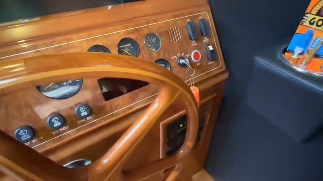 "D’Tour" 2005 Ocean Alexander Altus 48 for Sale смотреть онлайн