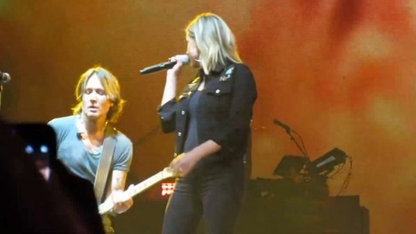 Keith Urban & Kelsea Ballarini - We Were Us - Brooklyn NY 10/27/2018