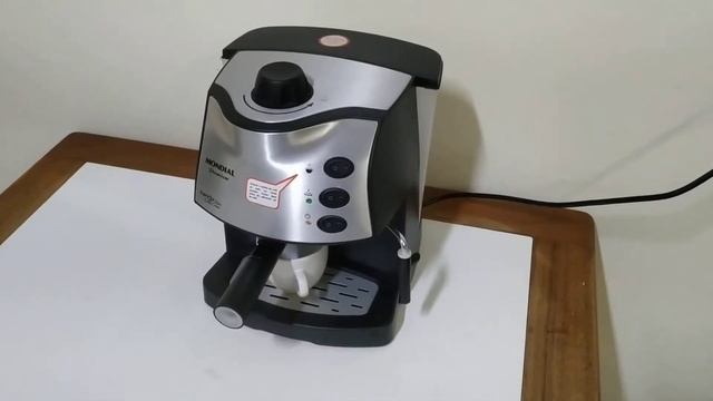 Cafeteira Espresso Mondial Coffee Cream C-08 Preto 220V смотреть онлайн