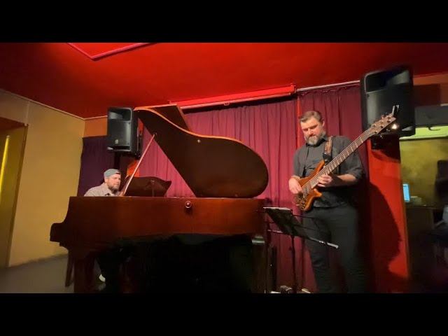 “Close to you” смотреть онлайн