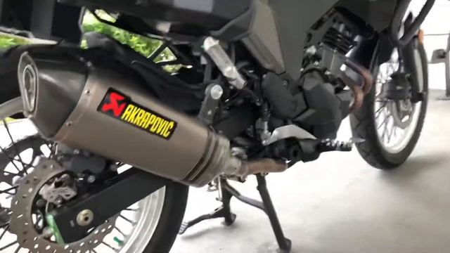 Versys X 300 with Akrapovic muffler endcan sound test. DB Killer on смотреть онлайн