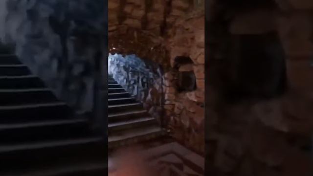 Замок в Болгарии погреб смотреть онлайн